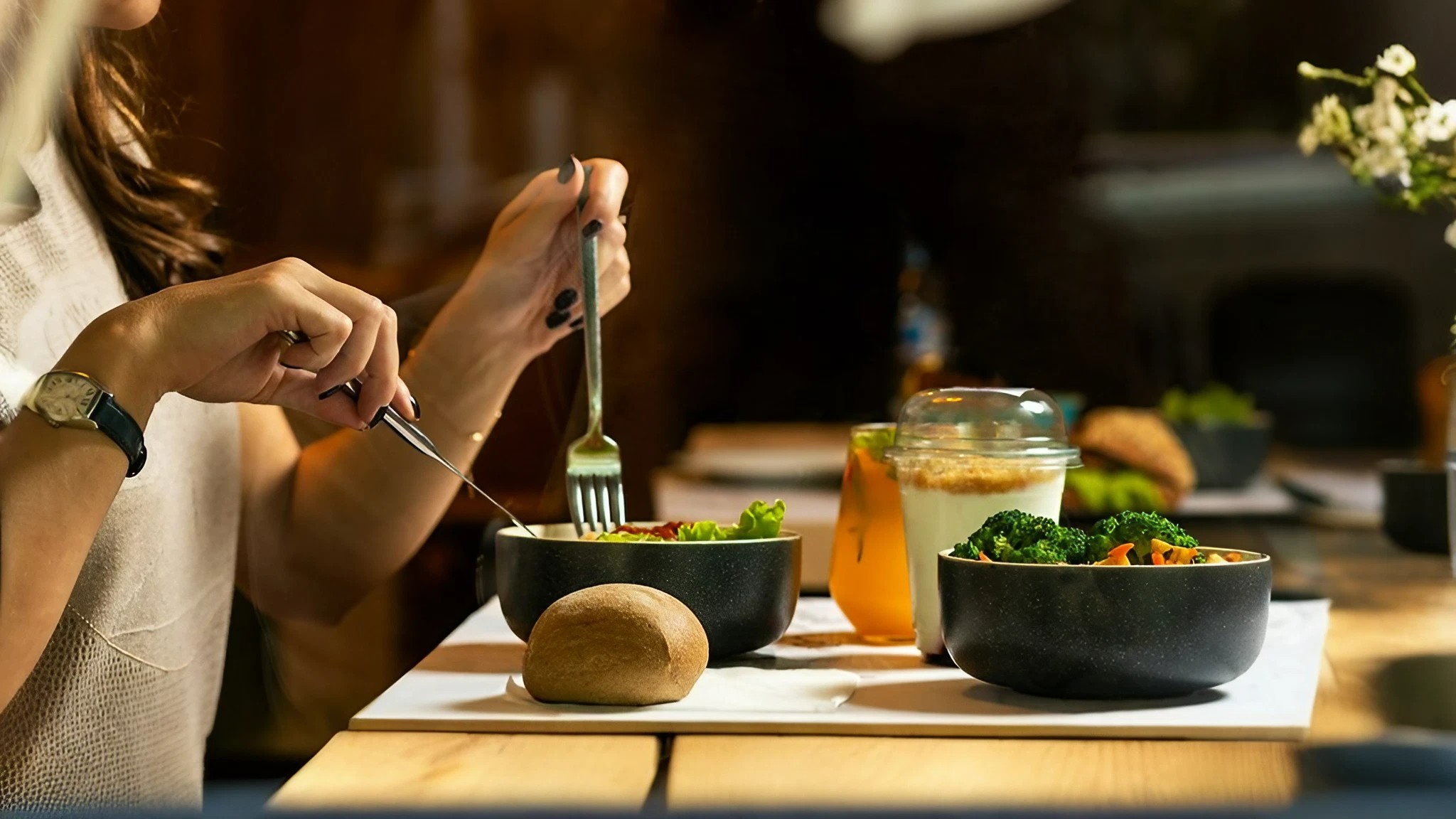 Healthy diet tips for working women - The Art of Living