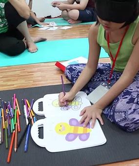Children and teens - Intuition Process - Kids doing activities blindfolded