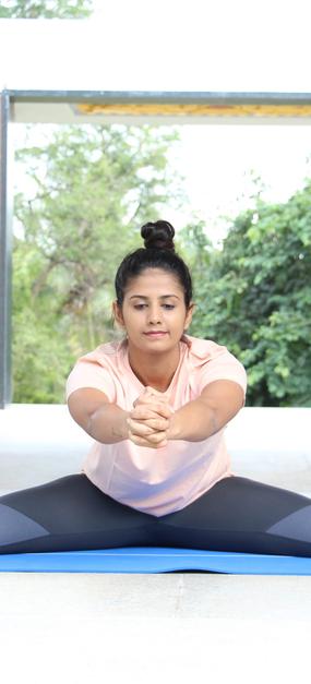 Yoga Chakki Chalanasana (Mill Churning Pose)