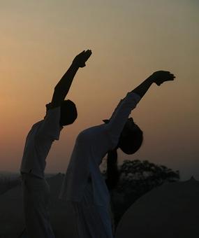 how to do surya namaskar yoga