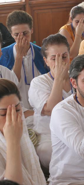 The Art of Living's techniques are helping thousands of Syrians cope with war