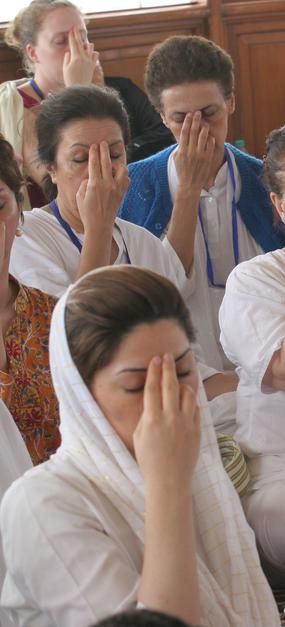 The Art of Living's techniques are helping thousands of Syrians cope with war