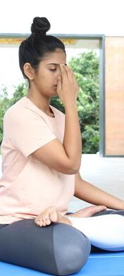 Yoga Alternate Nostril Breathing (Nadi Shodhan pranayama)