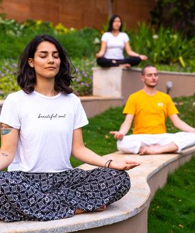meditation during happiness program