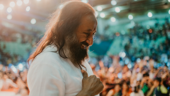 Smiling Gurudev Sri Sri Ravi Shankar