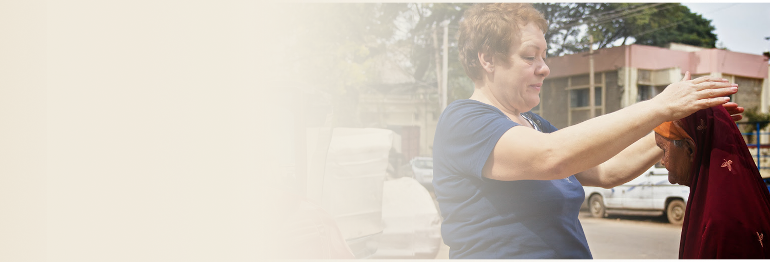 Een workshop-situatie van de Blessings Course, gericht op genezing en empowerment.