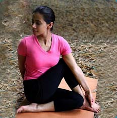 Yoga Asana – Spinal Twist