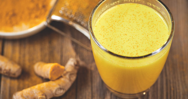 The Ayurvedic Secret To An Everyday Glow Easy Nutritious Golden Milk The Art Of Living