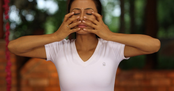 Yoga For Vertigo Pranayama And Simple Yoga Exercises For Vertigo The Art Of Living India