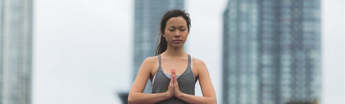 Yoga para Idosos - Exercícios Suaves