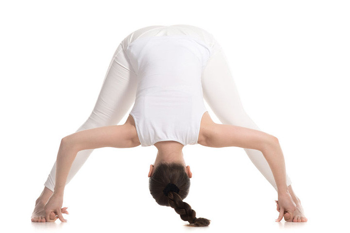 Wide Legged Forward Fold Pose Side Stretch Yoga (Prasarita Padottanasana  Side Stretch), Yoga Sequences, Benefits, Variations, and Sanskrit  Pronunciation
