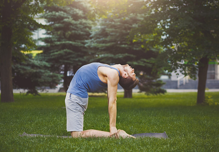 Natural Energy Boost with Yoga: 7 Steps to Practicing Camel Pose  (Ustrasana) - YogaUOnline