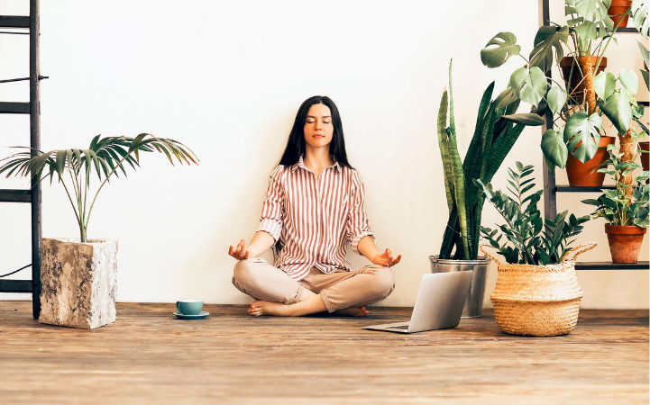 office meditating