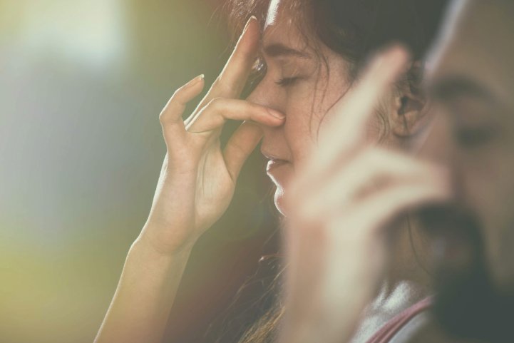 alternate nostril breathing