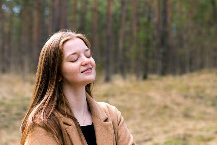 18 Simple Mantras for Meditation for Daily Peace [2025 Guide]